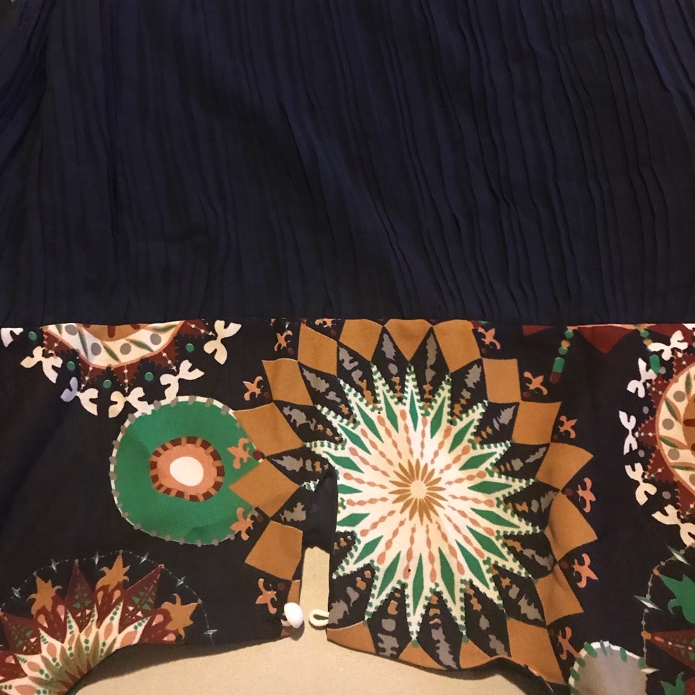 Blue Cream Pattern Chiffon Top - Picture 6 of 9